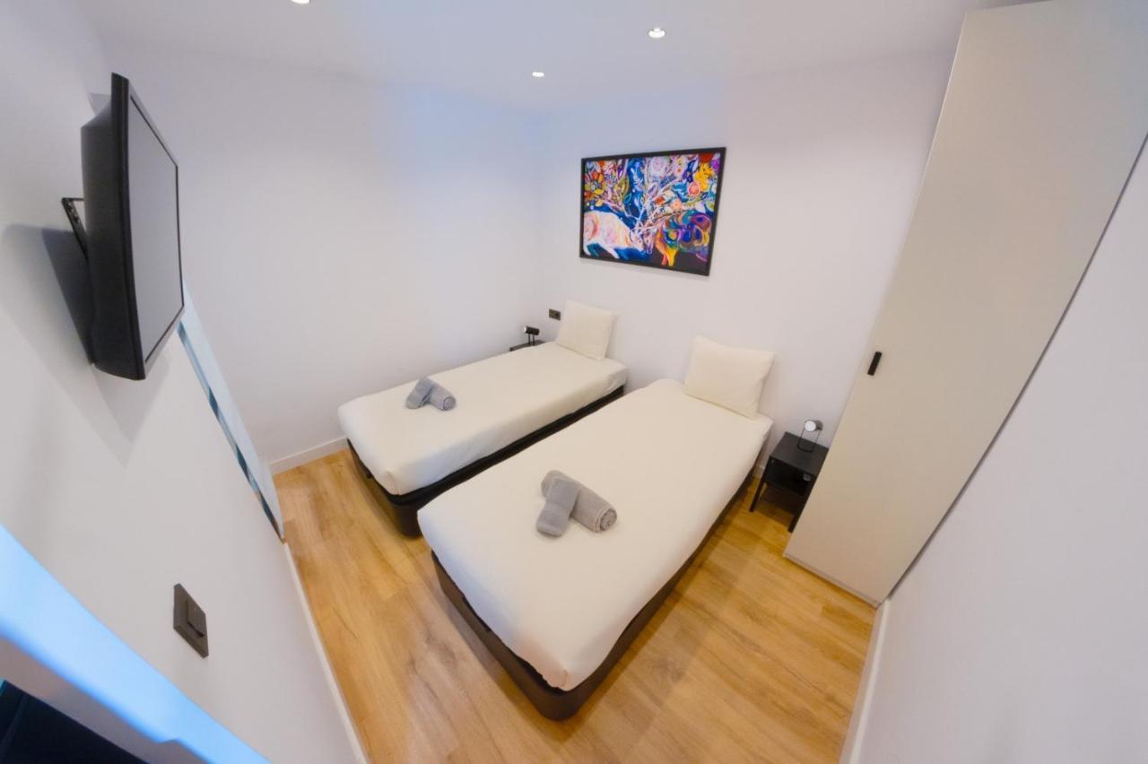 Modern Haven For Urban Explorers By Rems Málaga Exterior foto