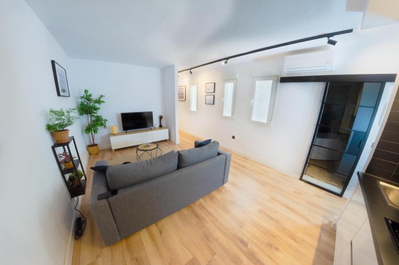 Modern Haven For Urban Explorers By Rems Málaga Exterior foto